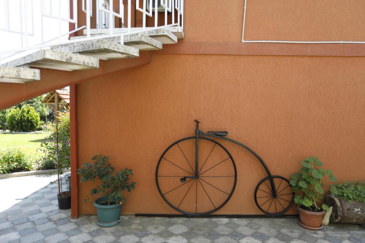Casa De Khasia Zugdidi Luaran gambar
